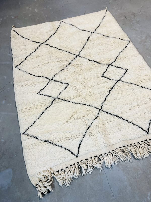 Modern Beni Ouarain Rug 205 x 160